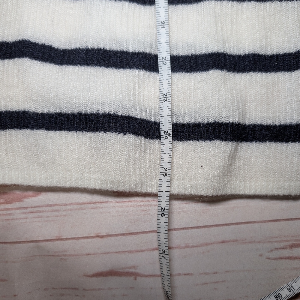 🎉 SALE 🎉 NWT Vineyard Vines Striped Ribbed Henley Button-Up Women's Sweater - Picture 6 of 7